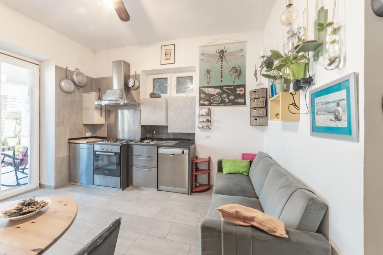 Marevestrum - Incantevole Casa Con Accesso Diretto In Spiaggia Bacoli Eksteriør bilde